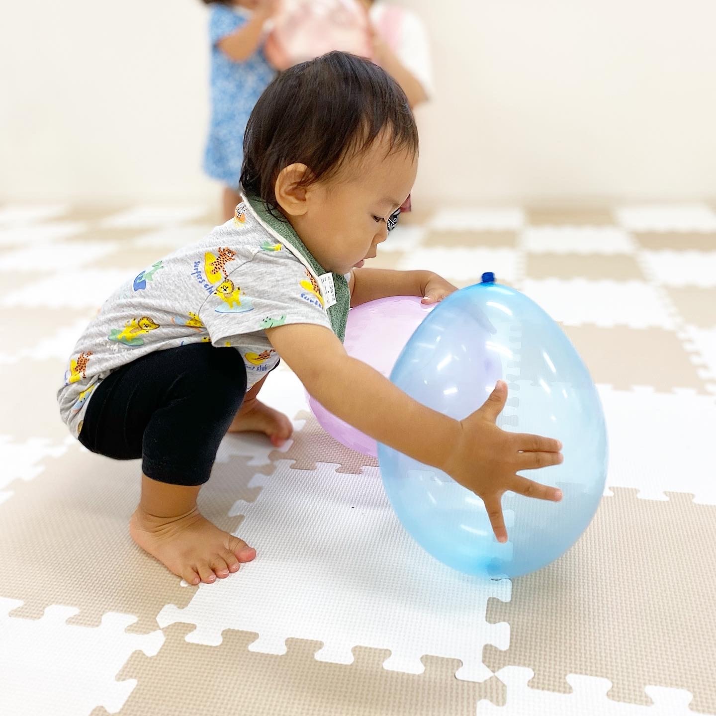 21253181-AA5B-406B-A5DF-63E75755E1A1