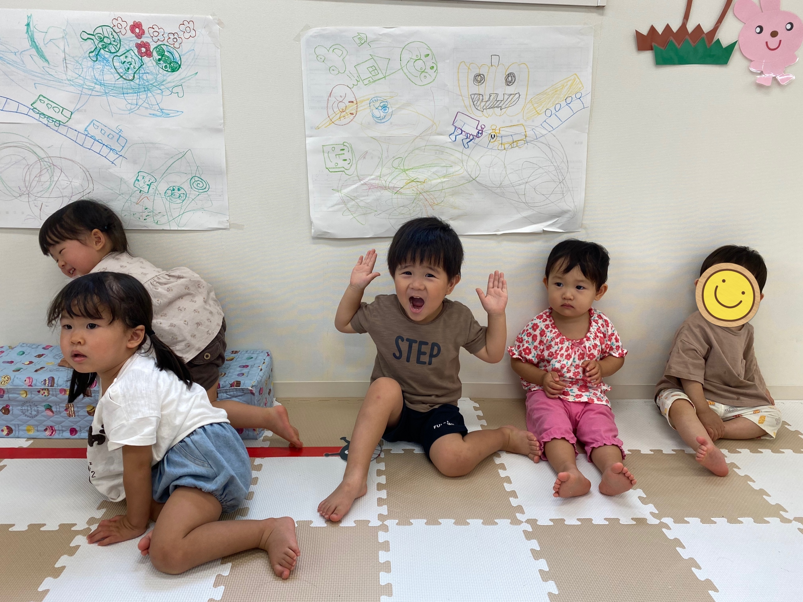 4E7C2B58-009F-41BE-8B82-AE9279A223AC