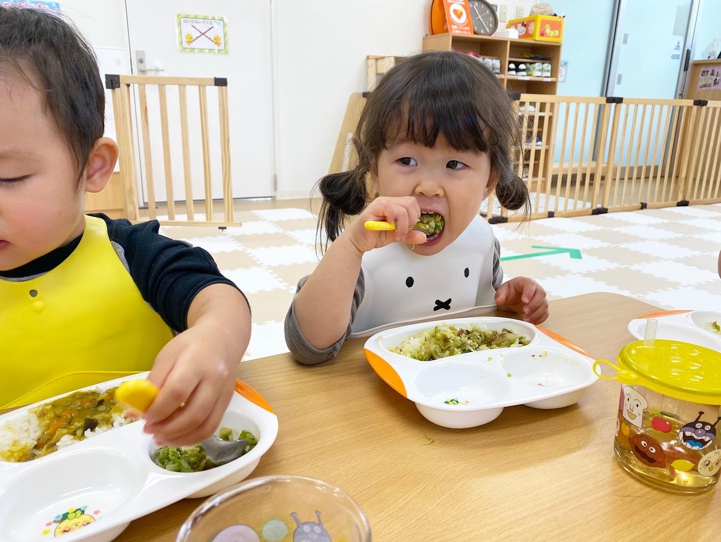 DF232E8E-17DF-4142-A11E-E2C65ACC9823