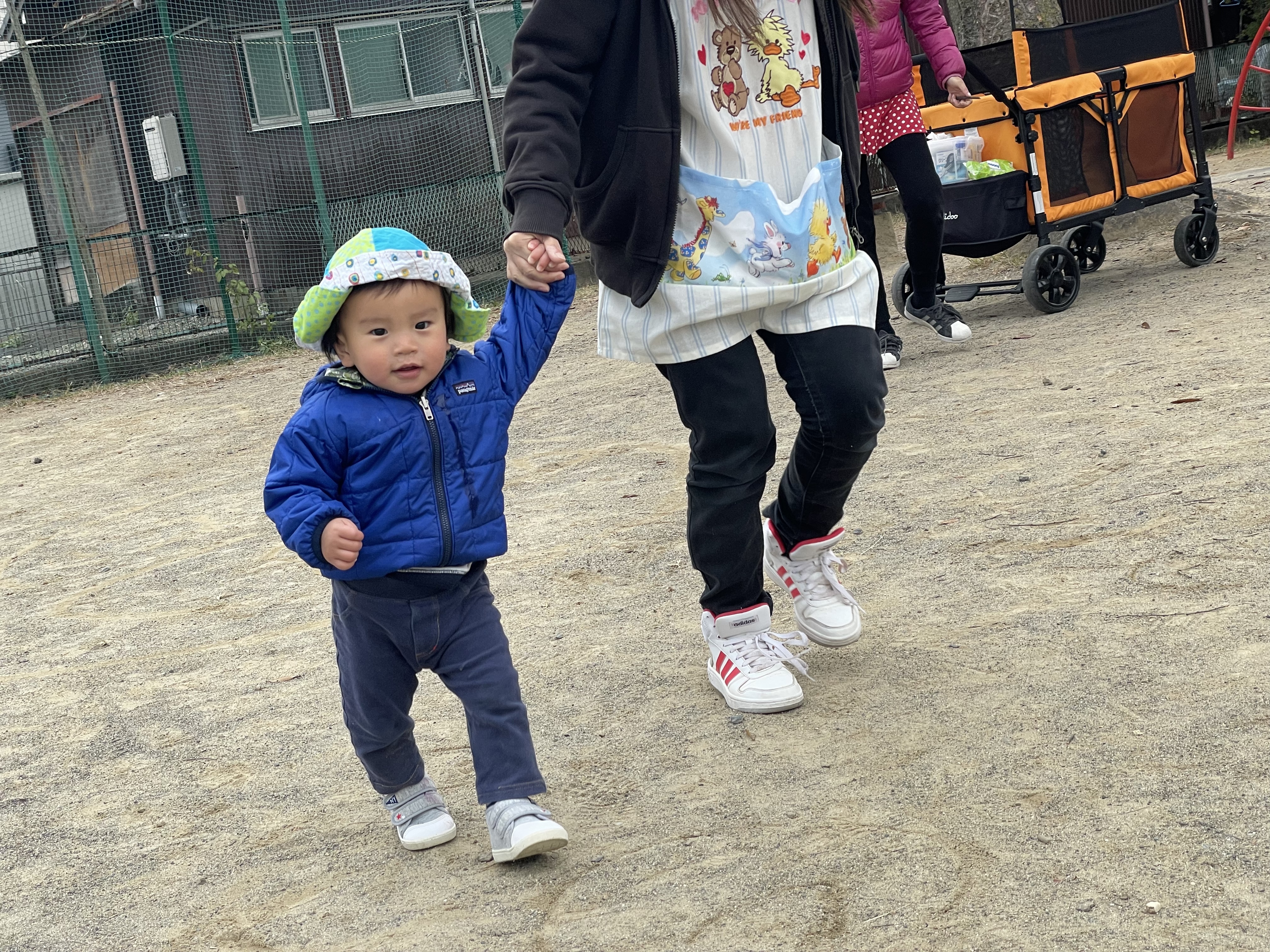 E9E0CA62-953D-4CAF-B95C-5EE64EB94785