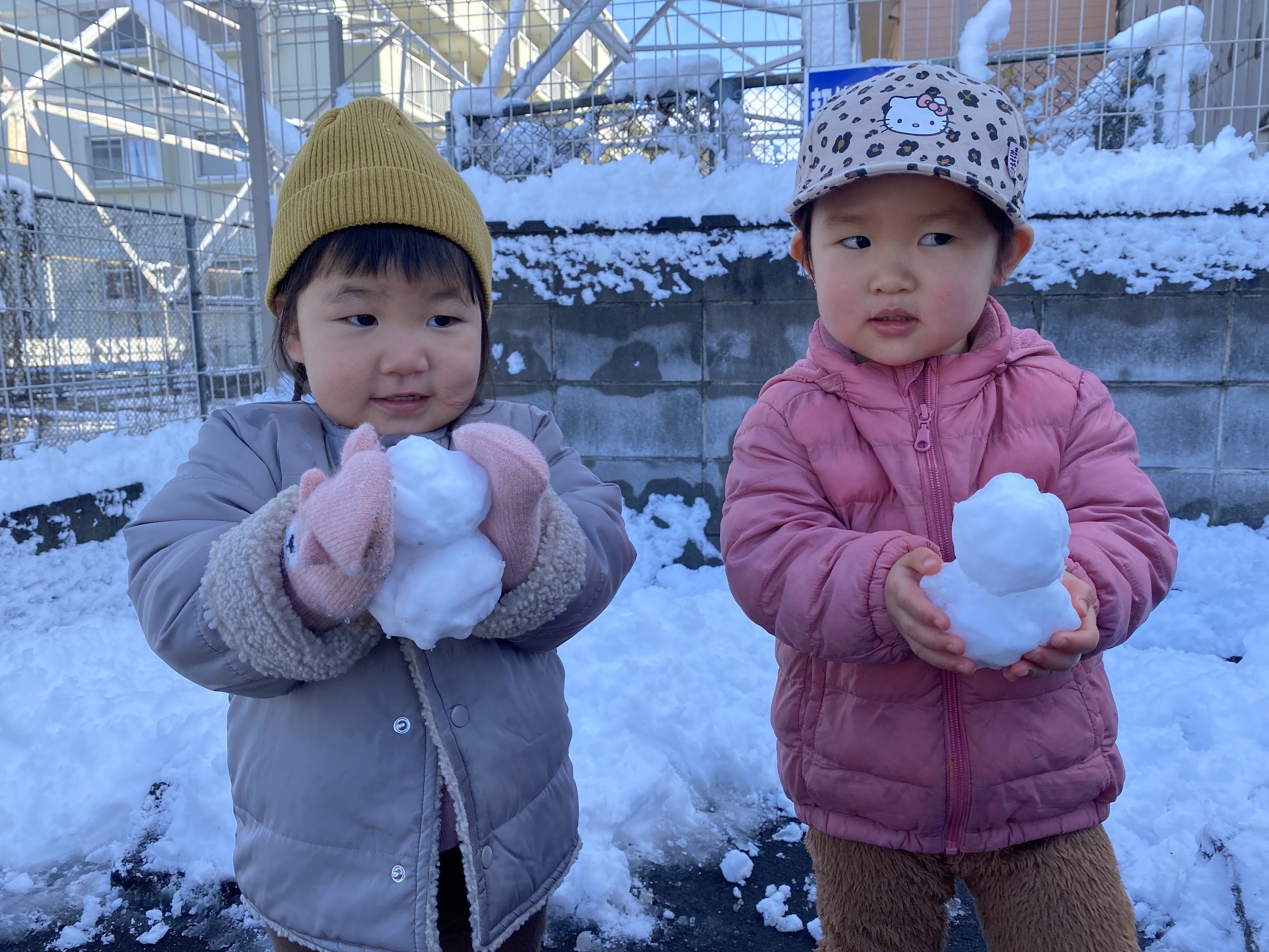 DBD727F6-9828-4496-9697-894AF809A936