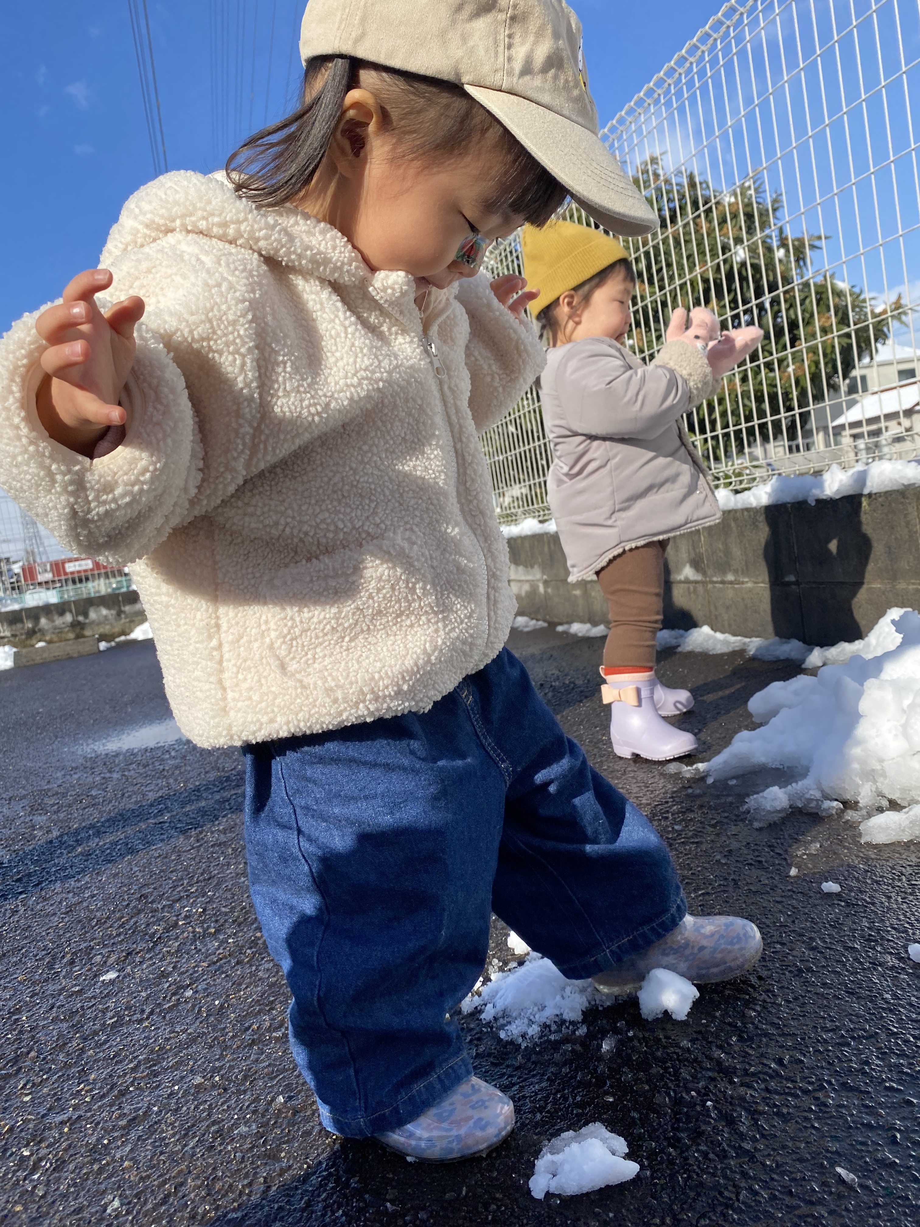 C1FBAFC8-2A28-40A8-90ED-78E9E20A23C7